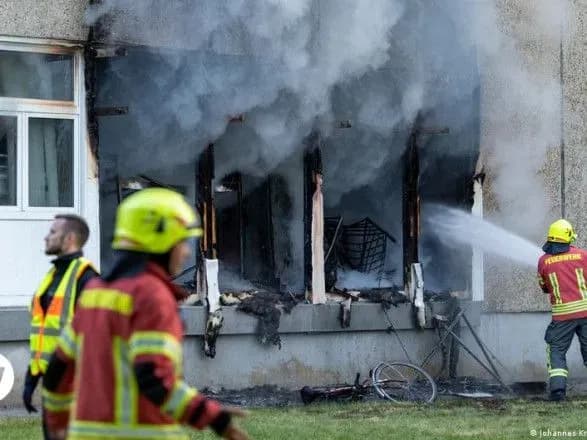 У притулку для біженців у Німеччині сталась пожежа: загинула дитина