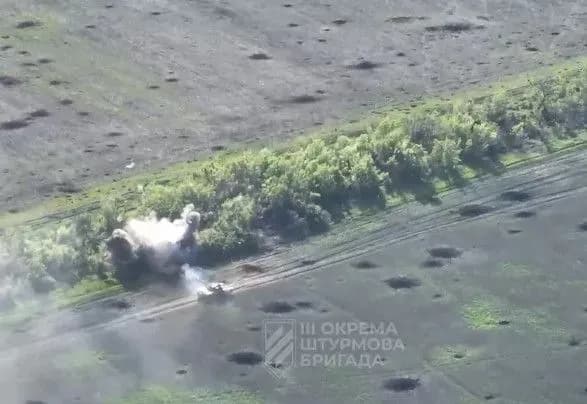 Танки рознесли посадку з росіянами на Бахмутському напрямку: Сирський показав відео