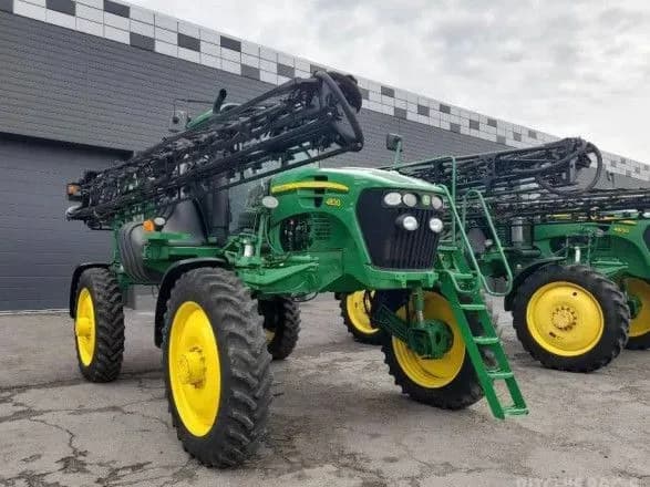 Замість танка - комбайн: окупанти заявили про знищення "Леопардів", які насправді виявилися сільгосптехнікою