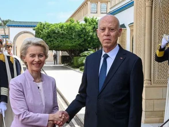 ЄС хоче надати понад 1 млрд євро допомоги Тунісу через сплеск міграції