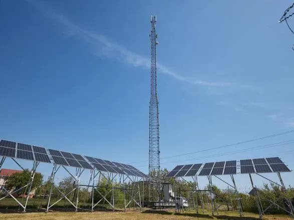 Працюватиме навіть під час блекаутів: на Одещині тестують першу енергонезалежну базову станцію