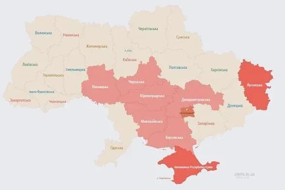 Ворог запустив "Калібри" з Чорного моря - у низці областей повітряна тривога
