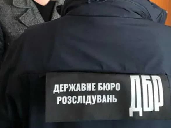 Схилив до статевих стосунків неповнолітню: у Сумах затримали правоохоронця