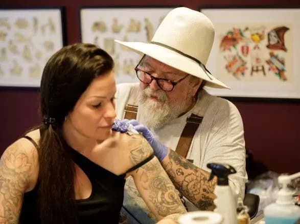 У будинку-музеї Рембрандта відкрився тату-салон