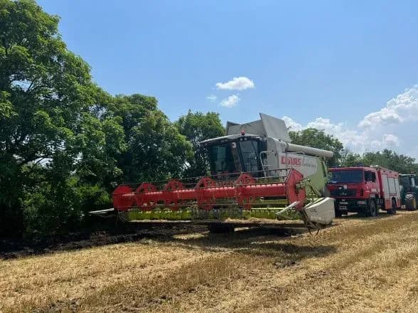 В Україні почали збір врожаю: на Одещині стартували жнива