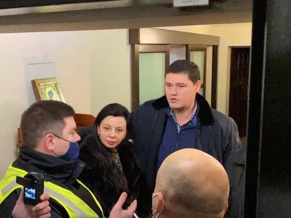 Сын покойного бизнесмена Ксенофонтова обвинил мачеху и экс-нардепа Дубового в рейдерстве его наследства