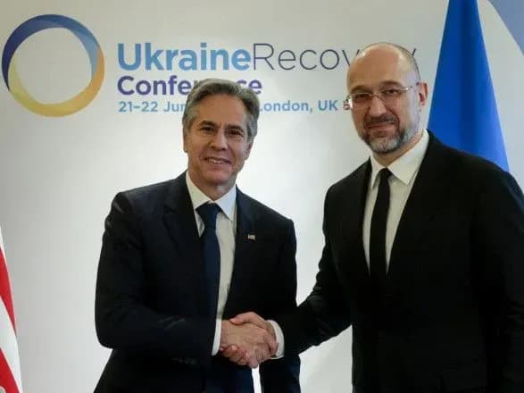 Допомога бізнесу та розмінування: прем'єр-міністр поговорив із держсекретарем США