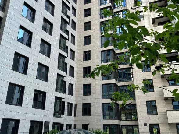 Елітна нерухомість в Києві та мільйони рублів у російському банку: затримали керівницю одного з управлінь податкової