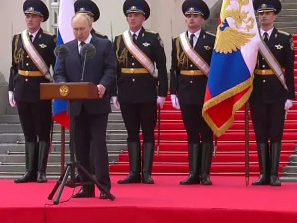 путін звернувся до військовослужбовців: "Ви зупинили громадянську війну"
