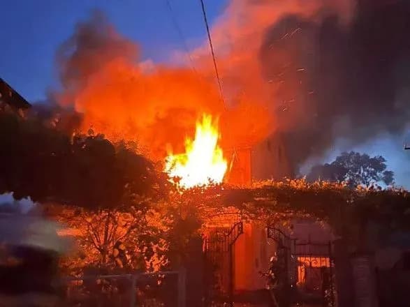 Через пожежу у будинку на Львівщині загинули матір з дитиною