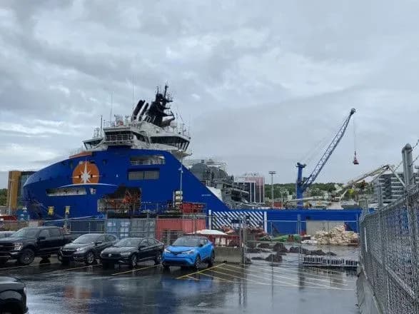 Уламки батискафа "Титан" підняли на берег після смертоносного вибуху