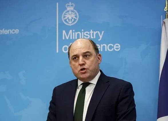 Міністр оборони Британії виступив за спрощений вступ України до НАТО