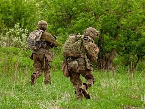 Сирський: українські військові просунулися вперед під Бахмутом