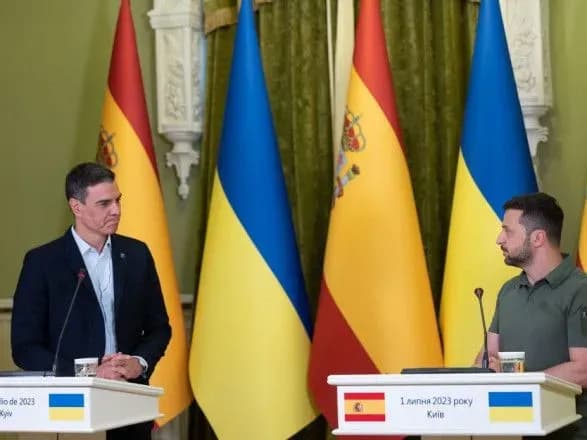 Зеленський про дипломатію з рф: лише після виходу на кордони 1991 року