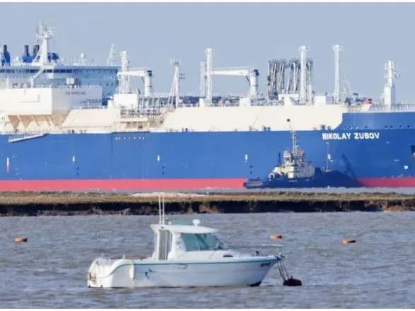 Shell продовжує торгувати російським газом, незважаючи на обіцянку припинити роботу в рф