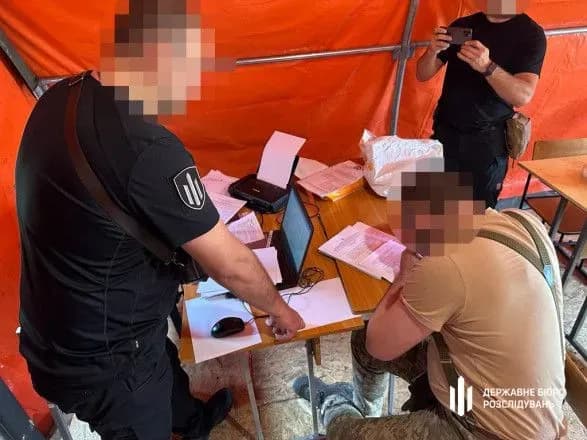 Привласнили майже 5 млн грн "бойових" виплат: про підозру повідомили командиру військової частини на Донеччині та 4 підлеглим