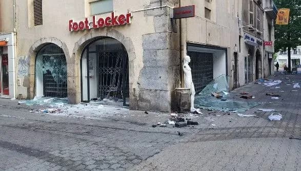 У Франції засудили перших учасників масових заворушень