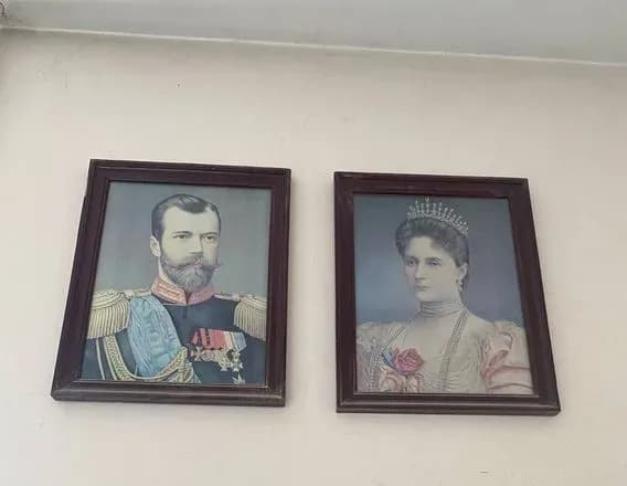 "Напевне, "охороняли" монастир": в Лаврі знайшли портрети російських імператорів - Ткаченко