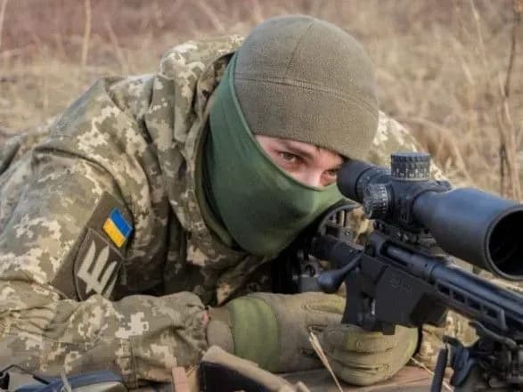 Снайпер ЗСУ ювелірно знищив ворожого корегувальника з відстані 1800 метрів