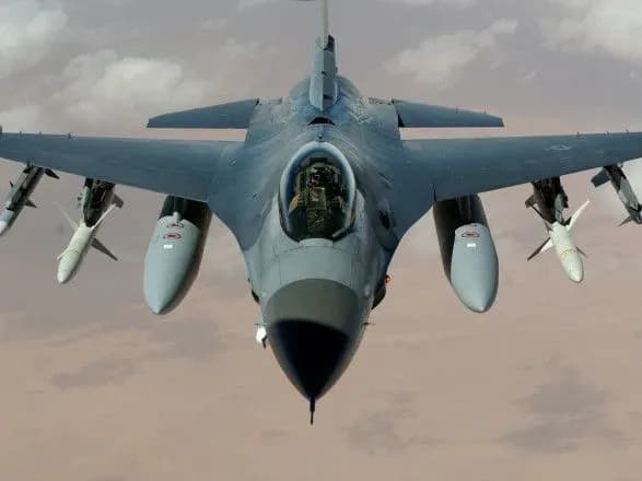 Румунія відкриє хаб для пілотів винищувачів F-16, там зможуть навчатися і українці