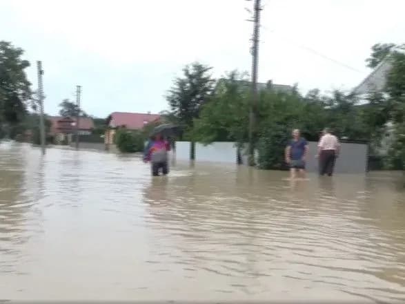 На Прикарпатье подтоплены 55 жилых домов и полтысячи домохозяйств