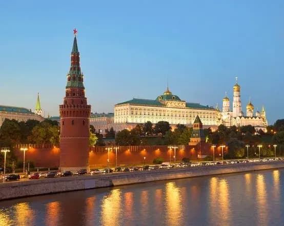 "Превращается в недружественную" - в кремле обиделись на Турцию за "азовцев" и НАТО