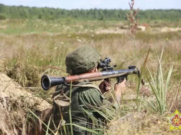 У розпал саміту НАТО білорусь провела військові навчання біля кордону Литви