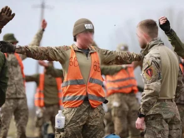 Перша жінка-військовослужбовець пройшла Q-курс ССО України