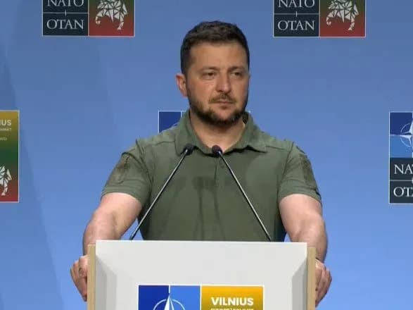 "Можемо прокидатися і дякувати": Зеленський відповів на слова Воллеса, що слід приділяти більше уваги вдячності за допомогу