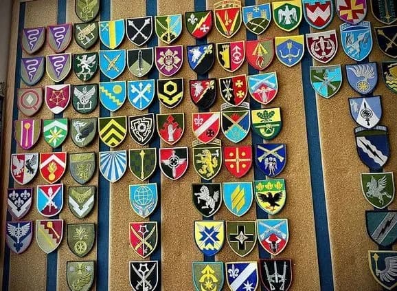 Нарукавні знаки для ЗСУ: Міноборони відроджує українську традиційну історичну геральдику