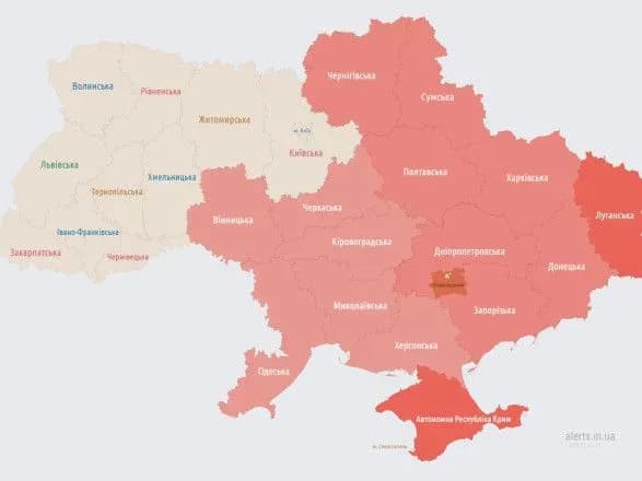 На Одещині вибухи, працює ППО, зафіксовано зліт ворожих бомбардувальників