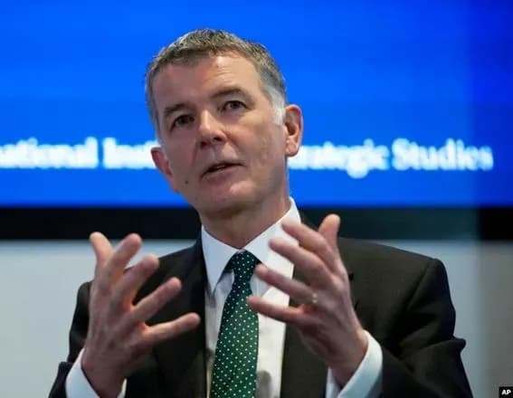 Глава британської розвідки закликав росіян до співпраці з MI6 заради завершення війни в Україні