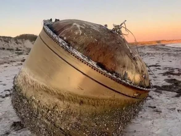 В Австралії на берег викинуло уламки: після хвилі припущень в астронавтиці Індії заявили, що тут "жодної загадки"