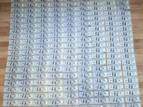 За гроші пропонували військовим демобілізацію: двом посадовцям повідомили про підозру