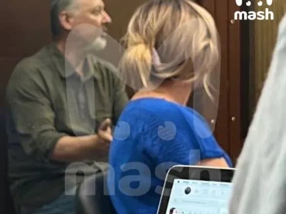 Гіркіна привезли до московського суду: його просять відправити під арешт