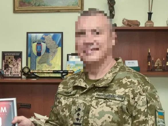 Автомобілі преміум класу та елітна іспанська нерухомість: колишньому одеському воєнкому Борисову повідомили про підозру