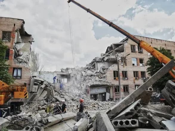 Попадание российской ракеты в учебное заведение в Кривом Роге: в Днепропетровской ОГА показали последствия