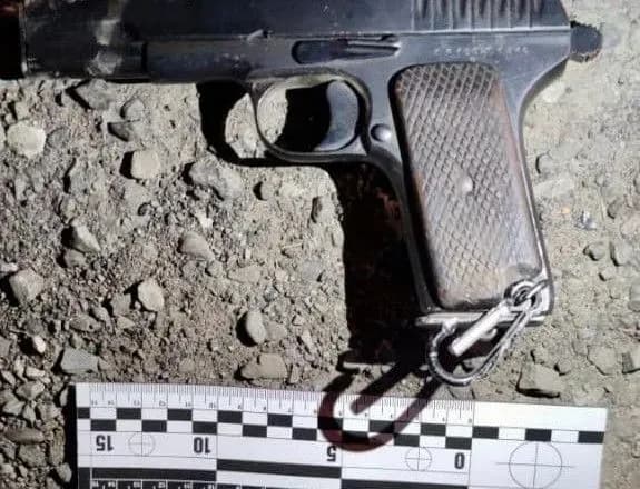 На Закарпатті поліція затримала нетверезого чоловіка, який стріляв у повітря