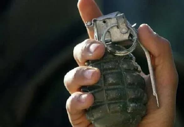 Угрожал взорвать гранату на шоссе в уфе: российский дезертир сдался полиции после разговора с главой башкортостана