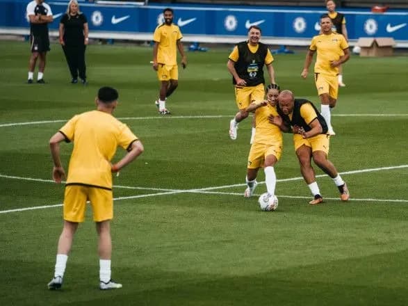 Благотворительный матч Game4Ukraine: Звезды мирового футбола прибыли в Лондон