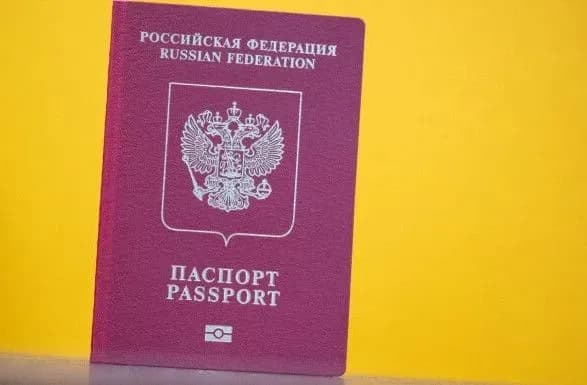 У вересні 6000 росіян отримають лист із вимогою покинути Латвію протягом трьох місяців