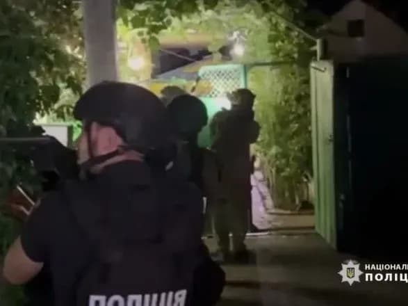 Вчинив стрілянину та поранив правоохоронця: у Черкасах в ході спецоперації затримали чоловіка