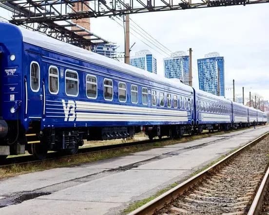 Зі столиці на Львів продовжили курсування додаткового поїзда