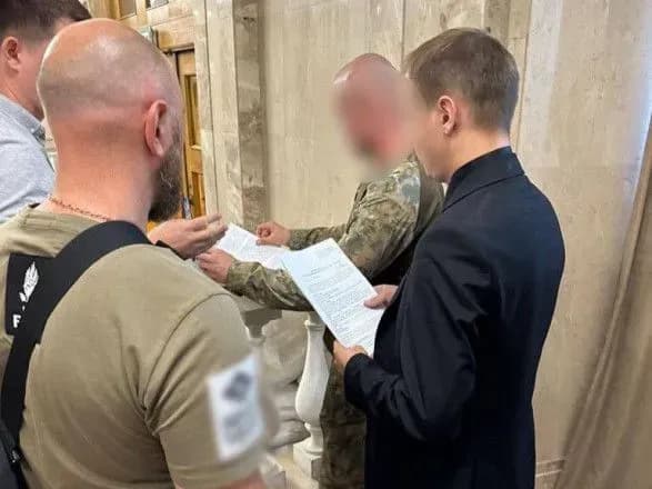 "Кумовство" в столичном ТЦК: военком получил протокол о коррупции, ему светит штраф