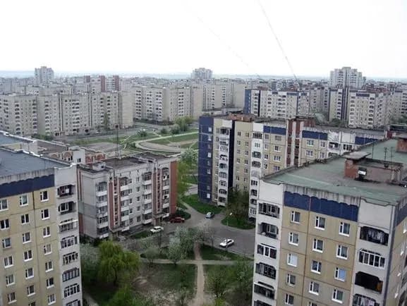 Президент підписав закон про спрощення управління багатоквартирними будинками