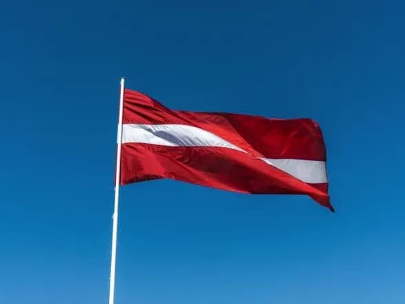 Латвийцы собирают подписи с требованием открыли список компаний, работающих с Россией