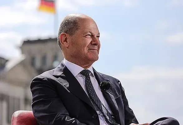 Шольц підтвердив, що вивчається технічне обмеження ракет Taurus. Але не хоче, щоб його квапили