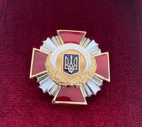 Посол Великої Британії отримала від Міноборони України відзнаку