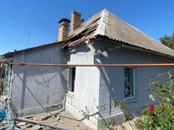 росіяни обстріляли Дніпропетровщину: постраждала літня людина