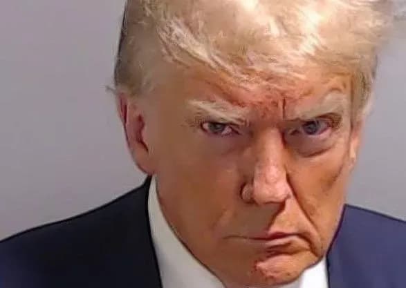 Дональд Трамп пройшов процедуру формального арешту у в'язниці